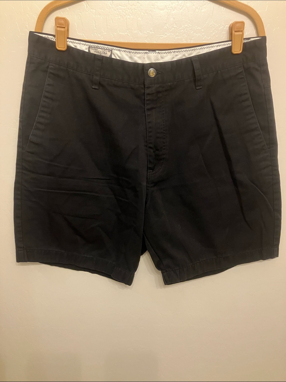 Volcom Men’s Black Flat Front Chino Shorts